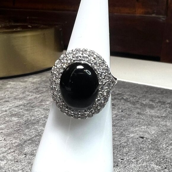 Black onyx stone encased wit CZ type mini stones on .925 sterling silver band, s - Picture 2 of 5